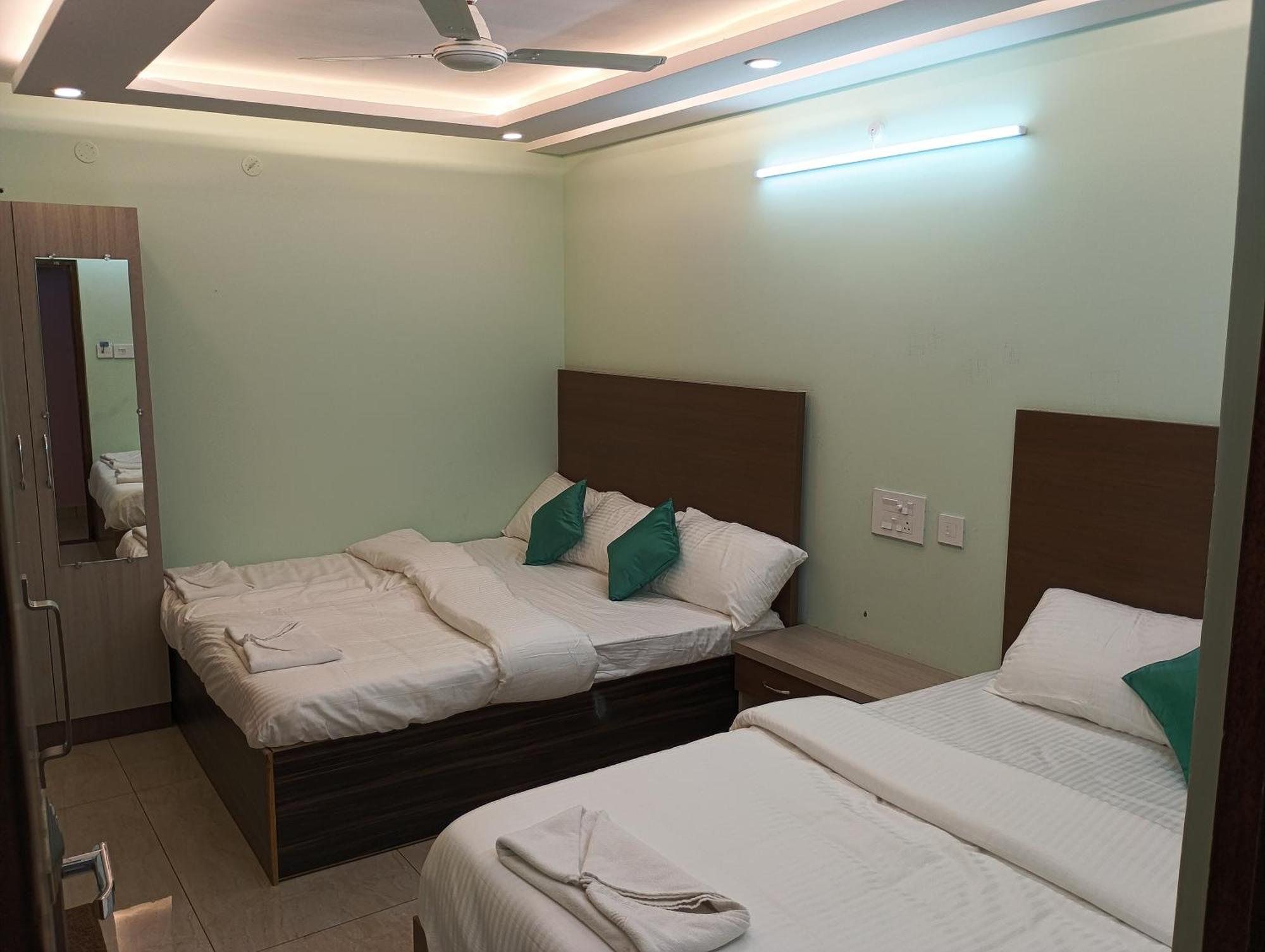 Malar Park Hotel Tiruvannāmalai Room photo